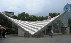 Warszawa Ochota railway station, a hypar structure [Image Wikimedia Commons].