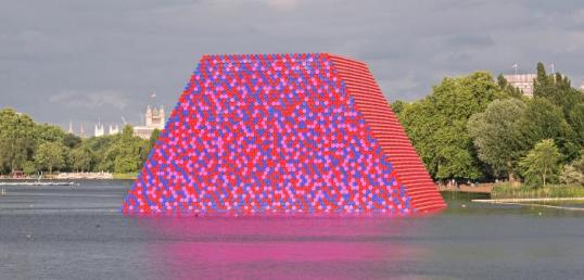 Christo-Mastaba-01